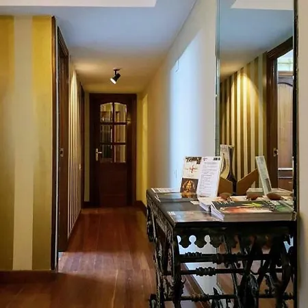 La Casa De Lorenzo Laguardia